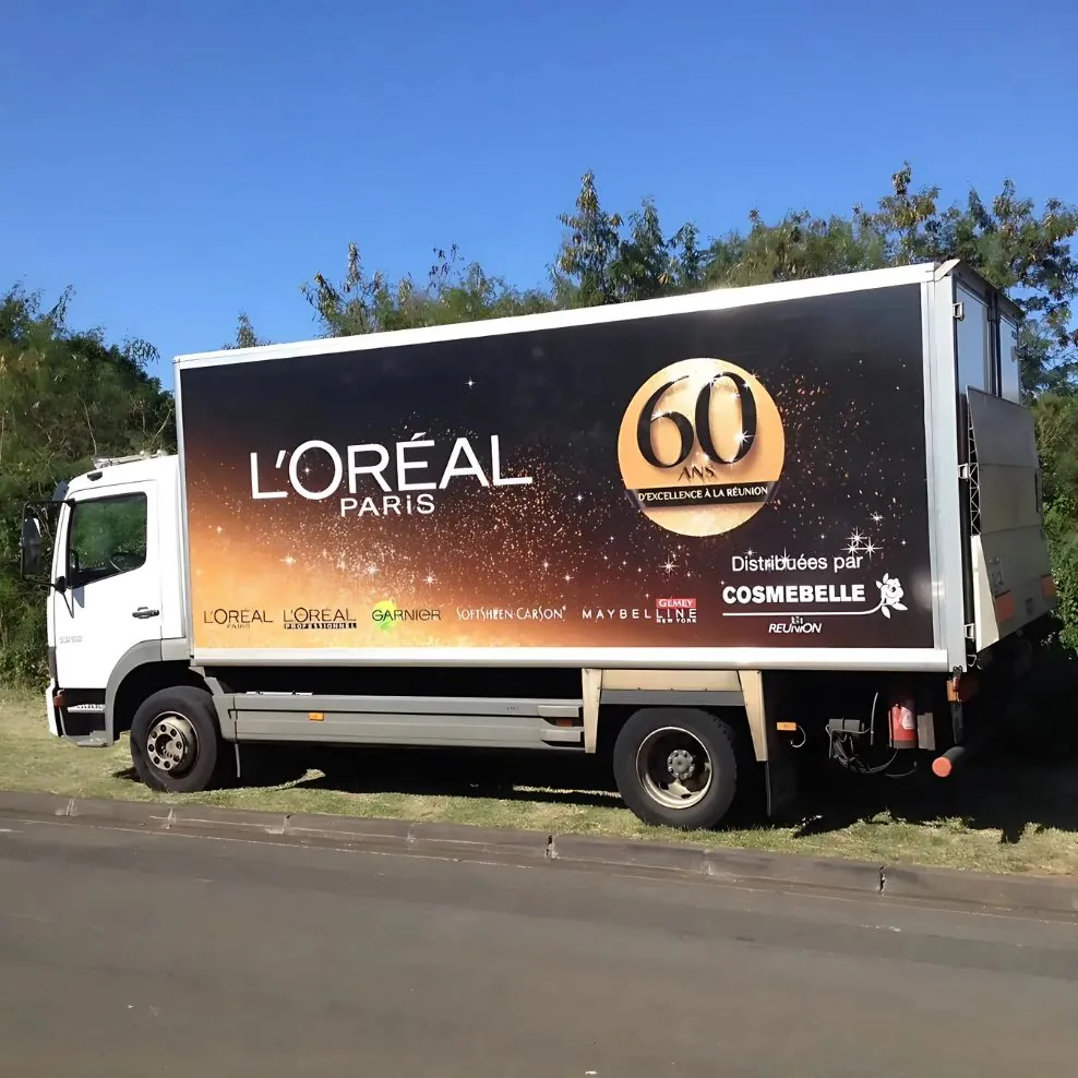 plv-covering-camion-loreal