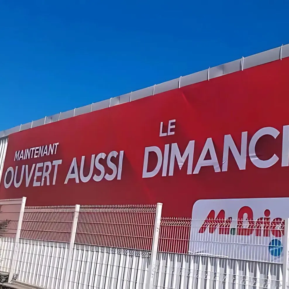 plv-visuel-grand-format-mr-bricolage-empreinte-locale
