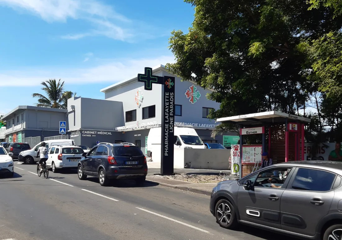 Croix_de_pharmacie_2