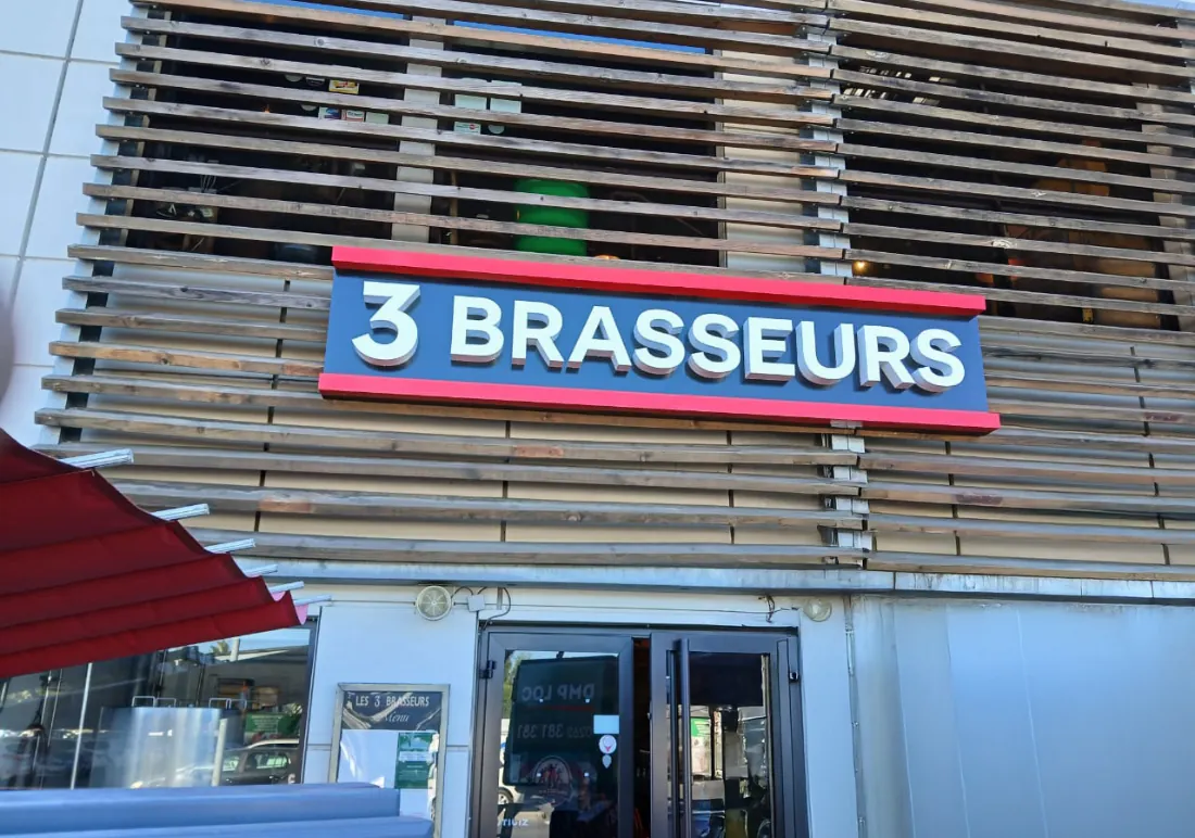 Enseigne_lumineuse_1